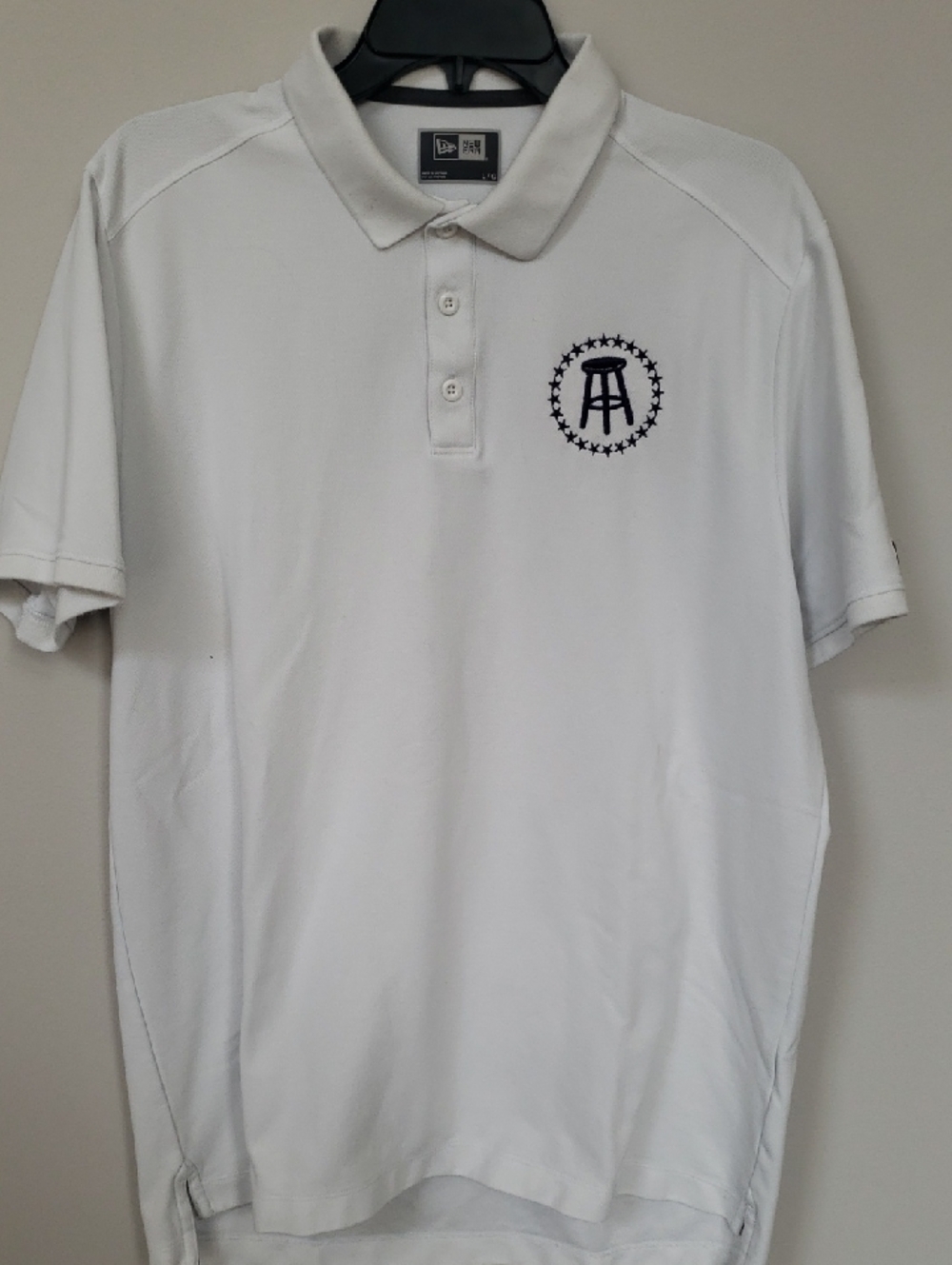 New Era Polo Shirt Mens L Pique Knit White & Navy Barstool Sports Logo